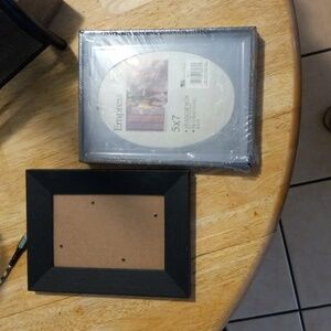 2 pic frames
